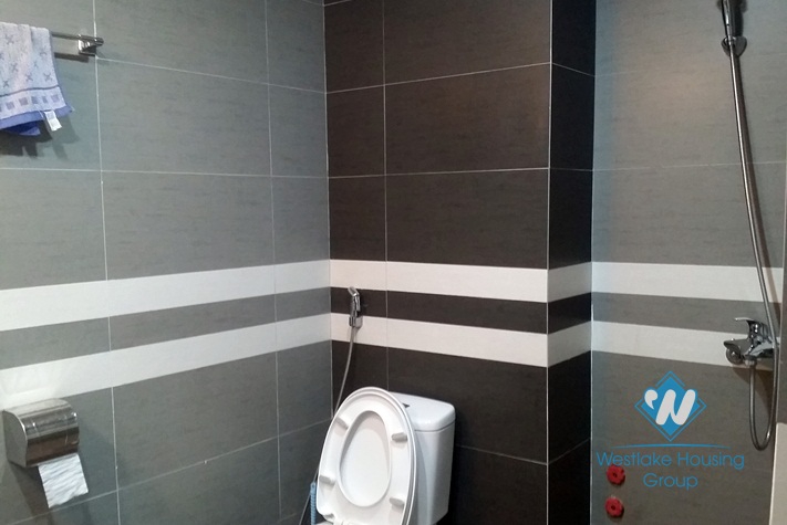 Nice, lakefront office for rent in Tay Ho